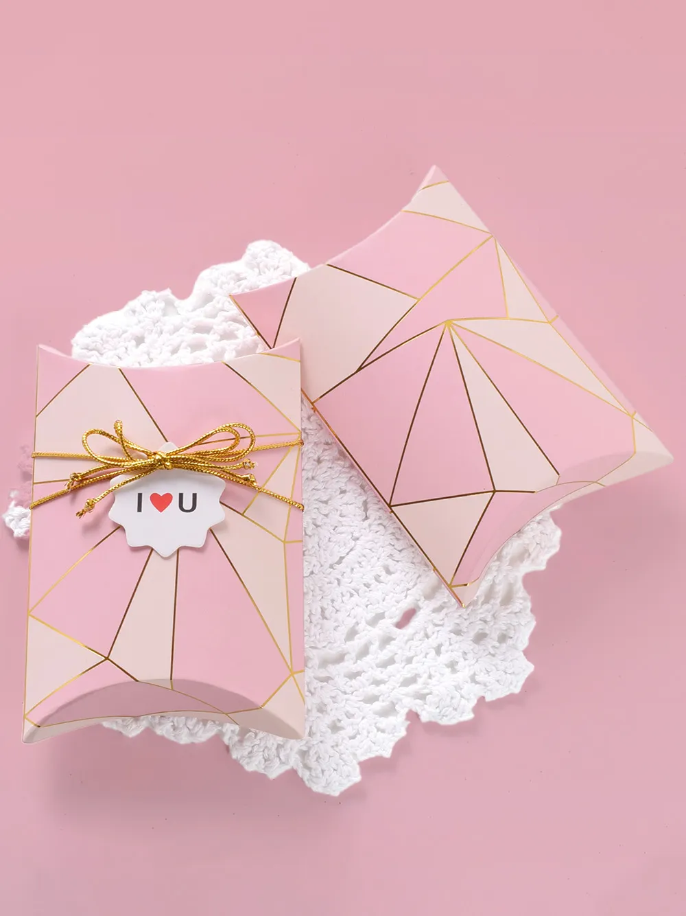 What Are Custom Pillow Boxes and Which Products Do They Fit Best?