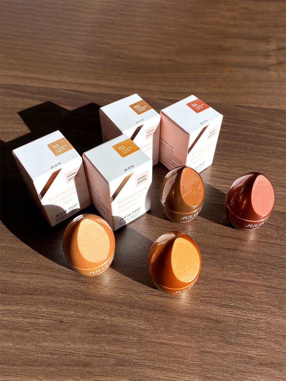 Luxury bronzer packaging box mockup