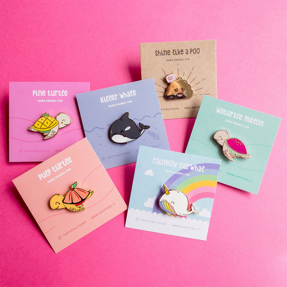 Custom enamel pin packaging